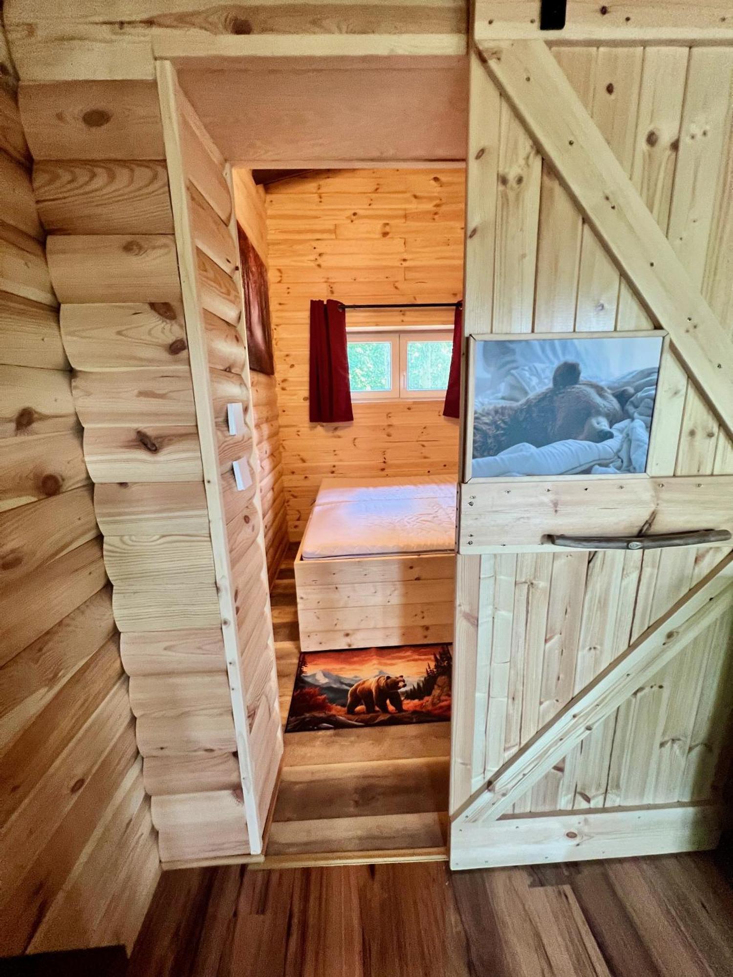 Holzhaus Baerenhoehle Am Wald Und See 네우루핀 외부 사진
